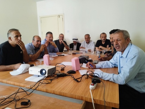 بحضور رؤساء اللجان الشعبية لمخيم جباليا ومخيم الشاطئ: اجتماع عمليات الاونروا مع السيد سام روز