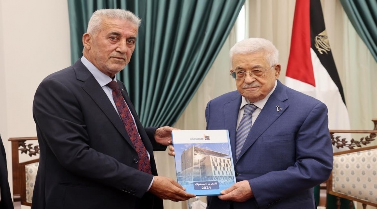 الرئيس يستقبل عضوَي مجلس الشيوخ الأميركي السيناتور كريس فان هولن والسيناتور جيف ميركلي