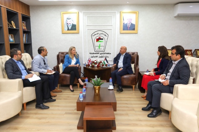 Dr. Abu Hulay meets with the British Consul in preparation for the UNRWA Advisory Commission meeting and ways to support it