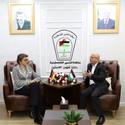Abu Holi Discusses UNRWA Funding Challenges with the German Ambassador and Warns of the Dangers of Plans Aimed at Undermining Its International Mandate