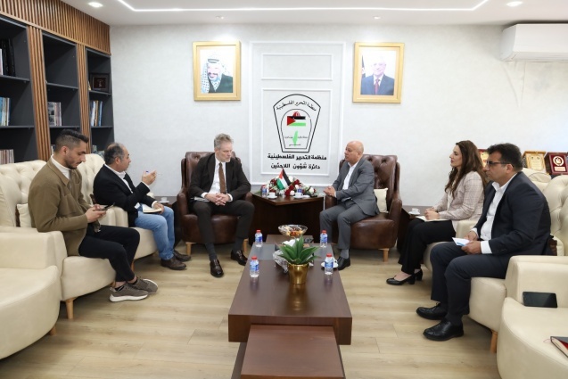 Abu Holi discusses with the Representative of the Special Coordinator for Political Affairs the situation of refugees and the challenges facing UNRWA