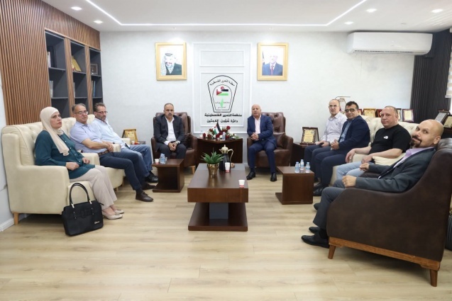 د. أبو هولي يستقبل أمين سر حركة "فتح" ورئيس اللجنة الشعبية في نابلس لبحث أوضاع اللاجئين والعمل التنظيمي